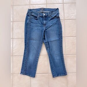 NYDJ - Alina Capri Embroidered Blue Denim Jeans - US size 8 P